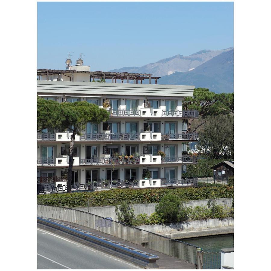 Aparthotel Michelangelo Rta à Cinquale Extérieur photo