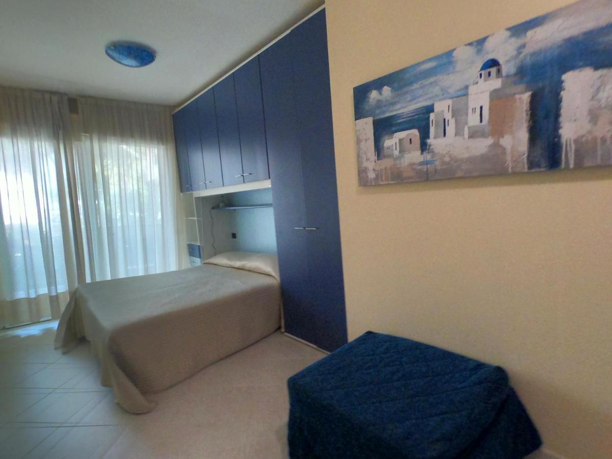 Aparthotel Michelangelo Rta à Cinquale Extérieur photo