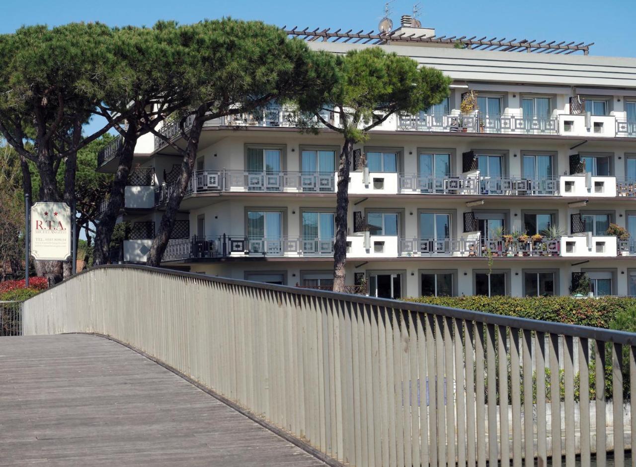 Aparthotel Michelangelo Rta à Cinquale Extérieur photo